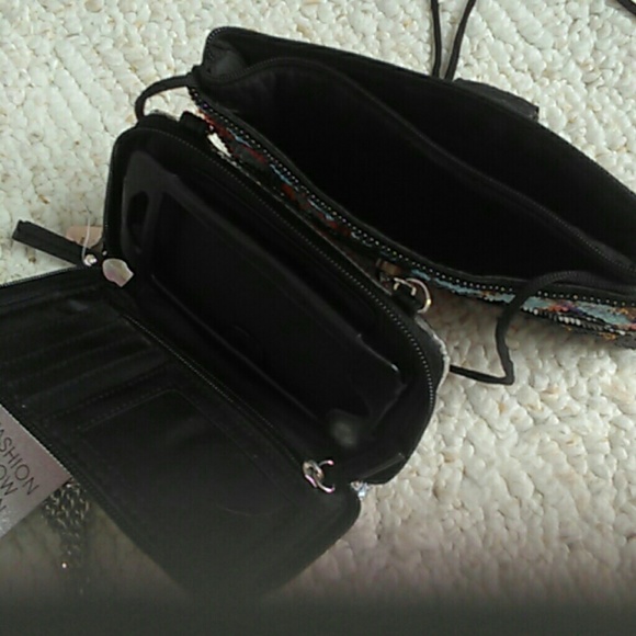 Purses - Picture 3 of 4